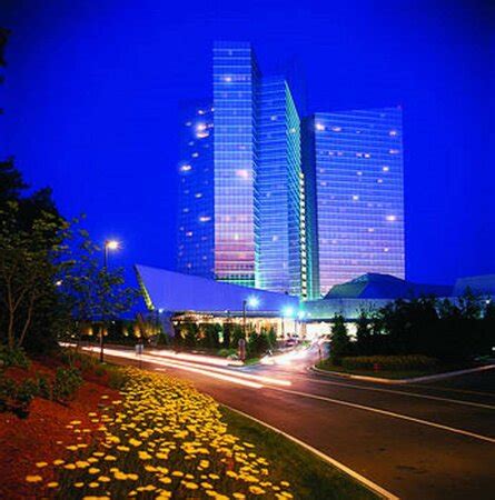 Mohegan sun casino ct horas